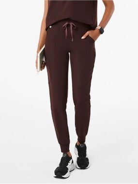 Figs Women's espresso scrubs Pants